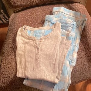 Talbots pajama set size XS grey and blue plaid